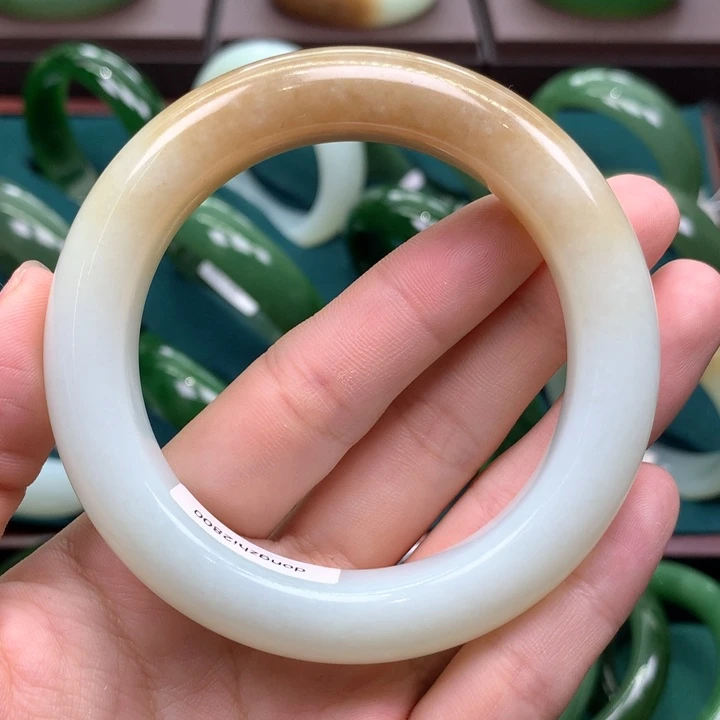 未镶嵌手镯和田玉5657