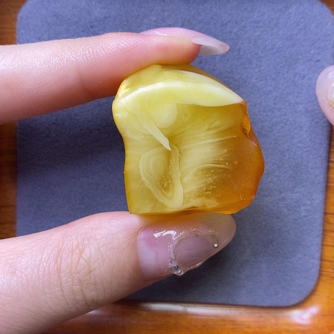 定制琥珀未镶嵌陈