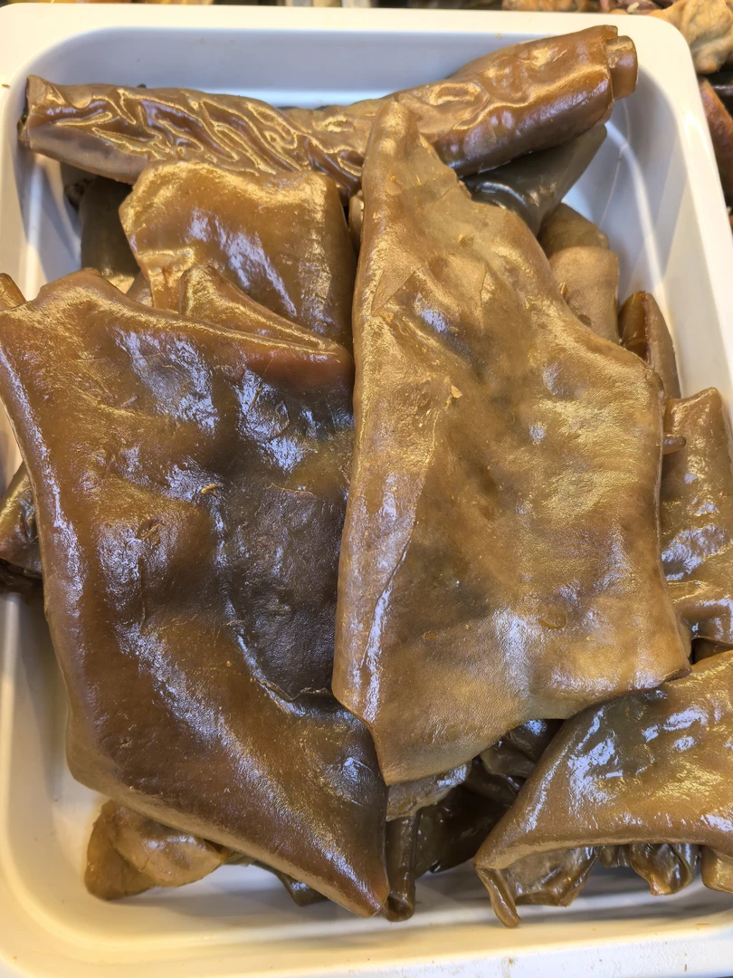 驴皮二斤（活驴现杀）