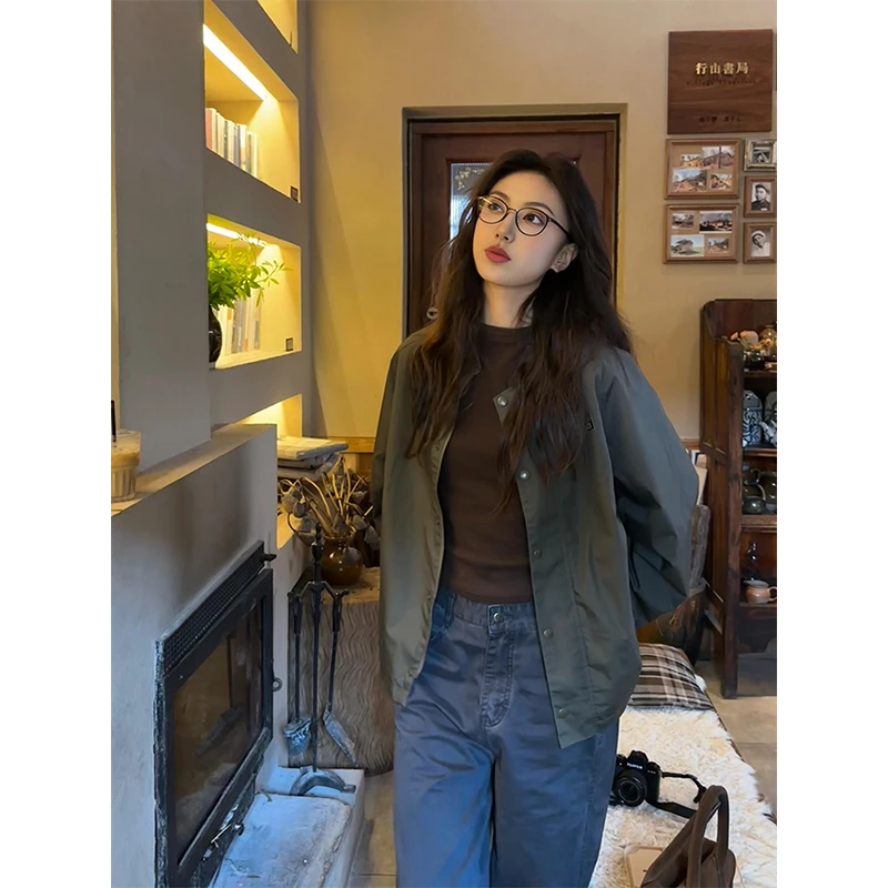 芙沿军绿色翻领外套女2025春秋新款复古简约时尚百搭休闲显瘦夹克