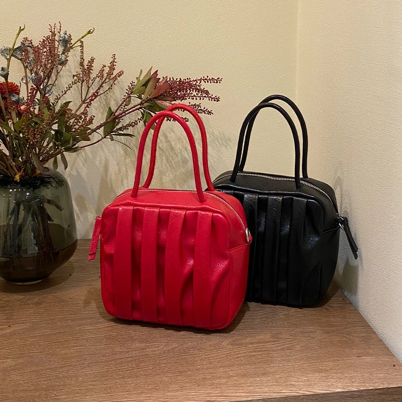 【TOMATO&POTATO】复古小众高级感褶皱云朵包手提斜跨包