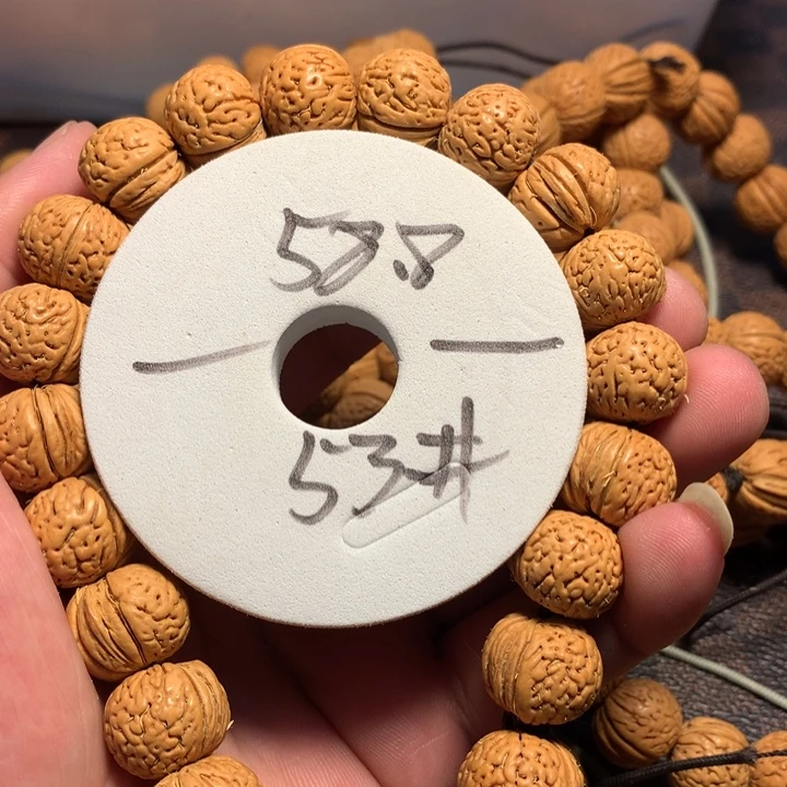 手串桃核53号健健康康了