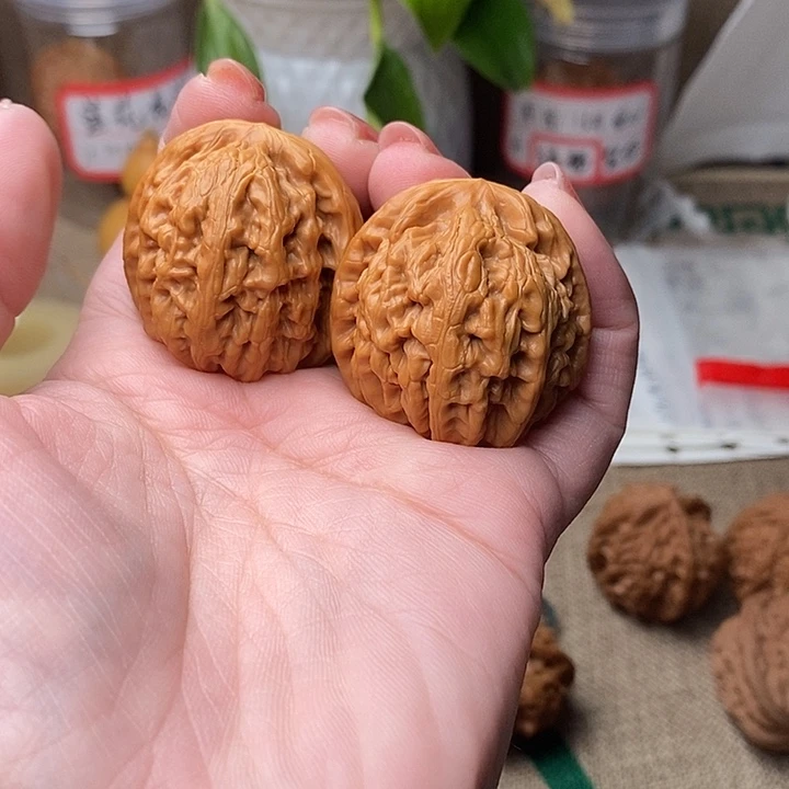 吊坠文玩核桃红锦鲤