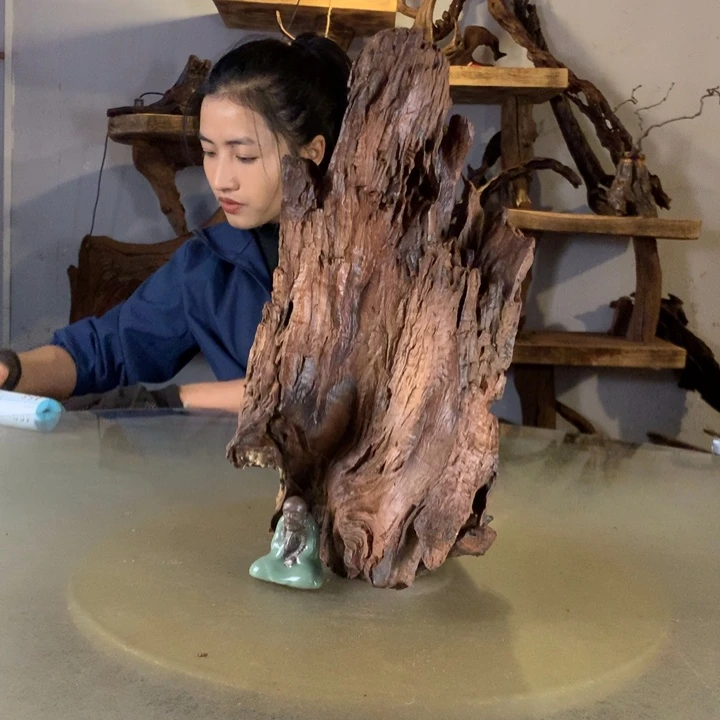 Y****天然的云南紫柚木会黄色