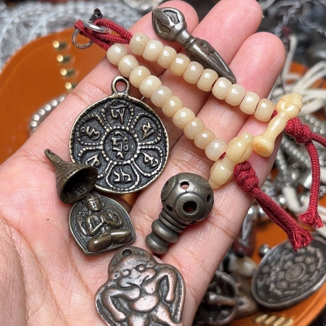 铜星月菩提吊坠项链