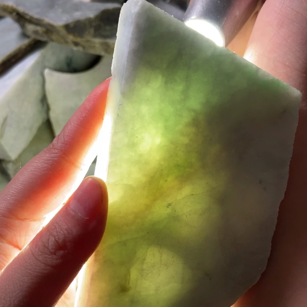 翡翠未镶嵌把件天然翡翠