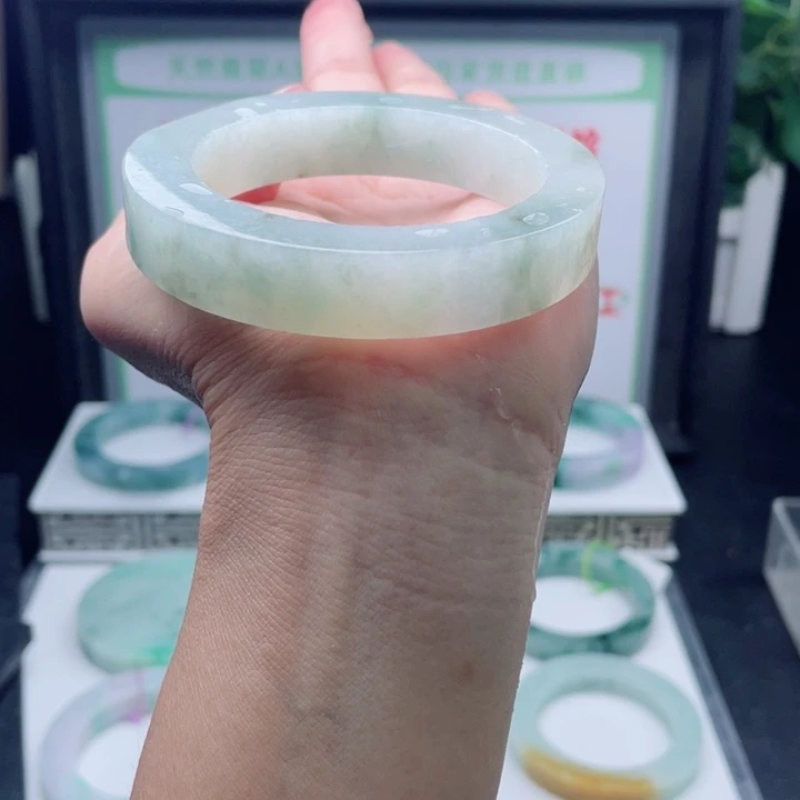 定制翡翠未镶嵌咨询