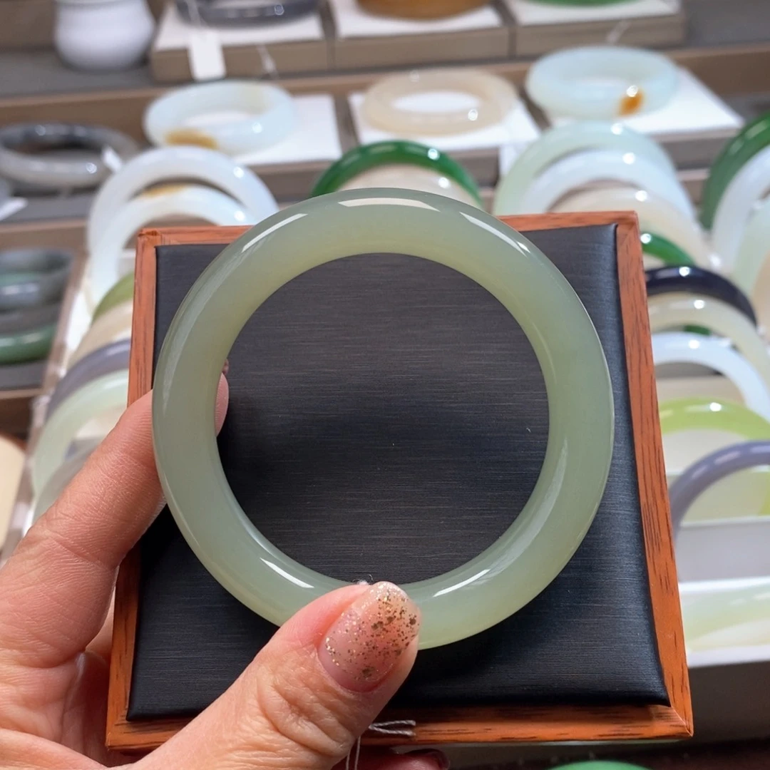 和田玉手镯未镶嵌冰晴水54.55.56