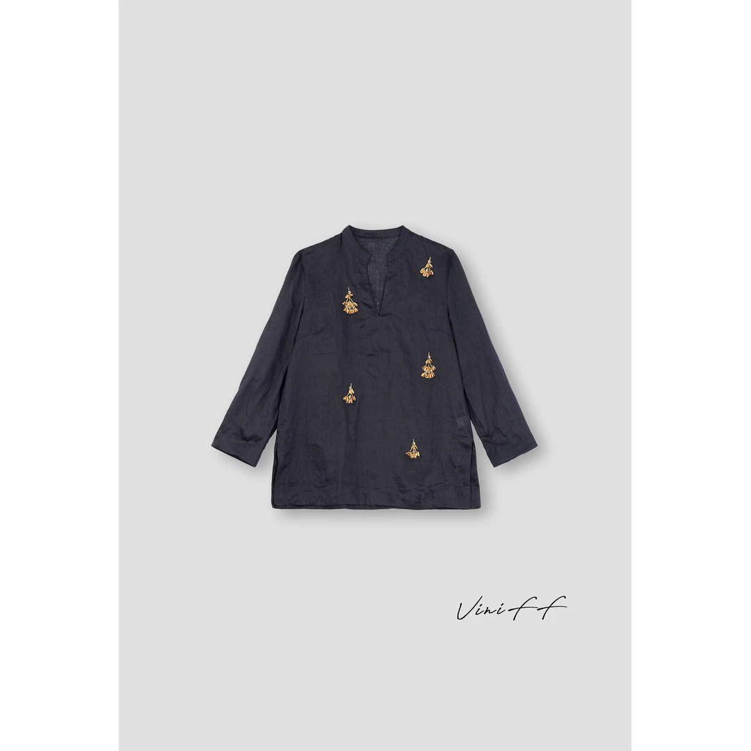 ViniFF薇妮｜2025S/S 早春新款「南织」红麒麟钉珠亚麻衬衣WA5CC025