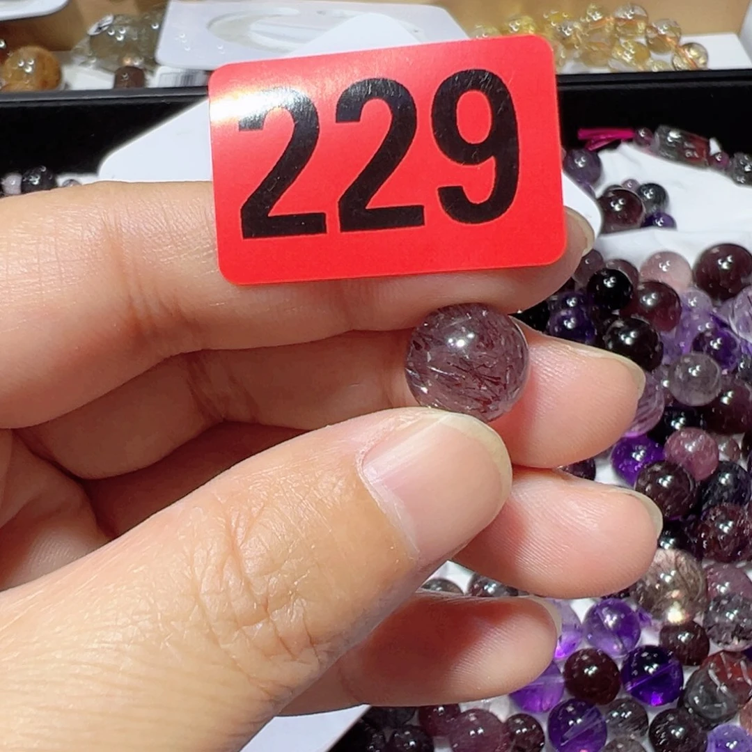 未镶嵌颈饰水晶A****?天然
