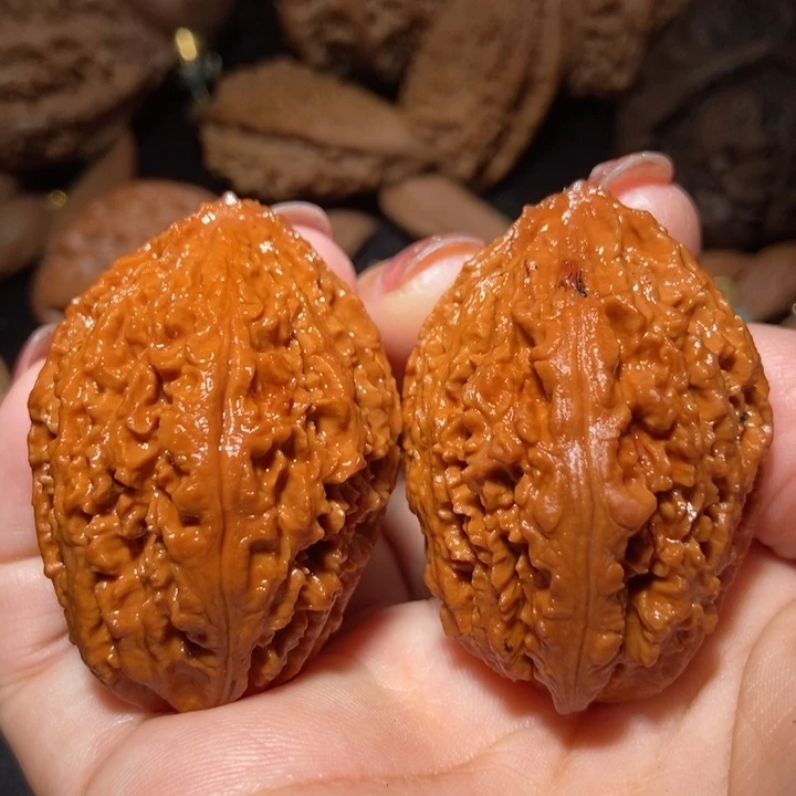 文玩核桃把件东北楸子小雪90