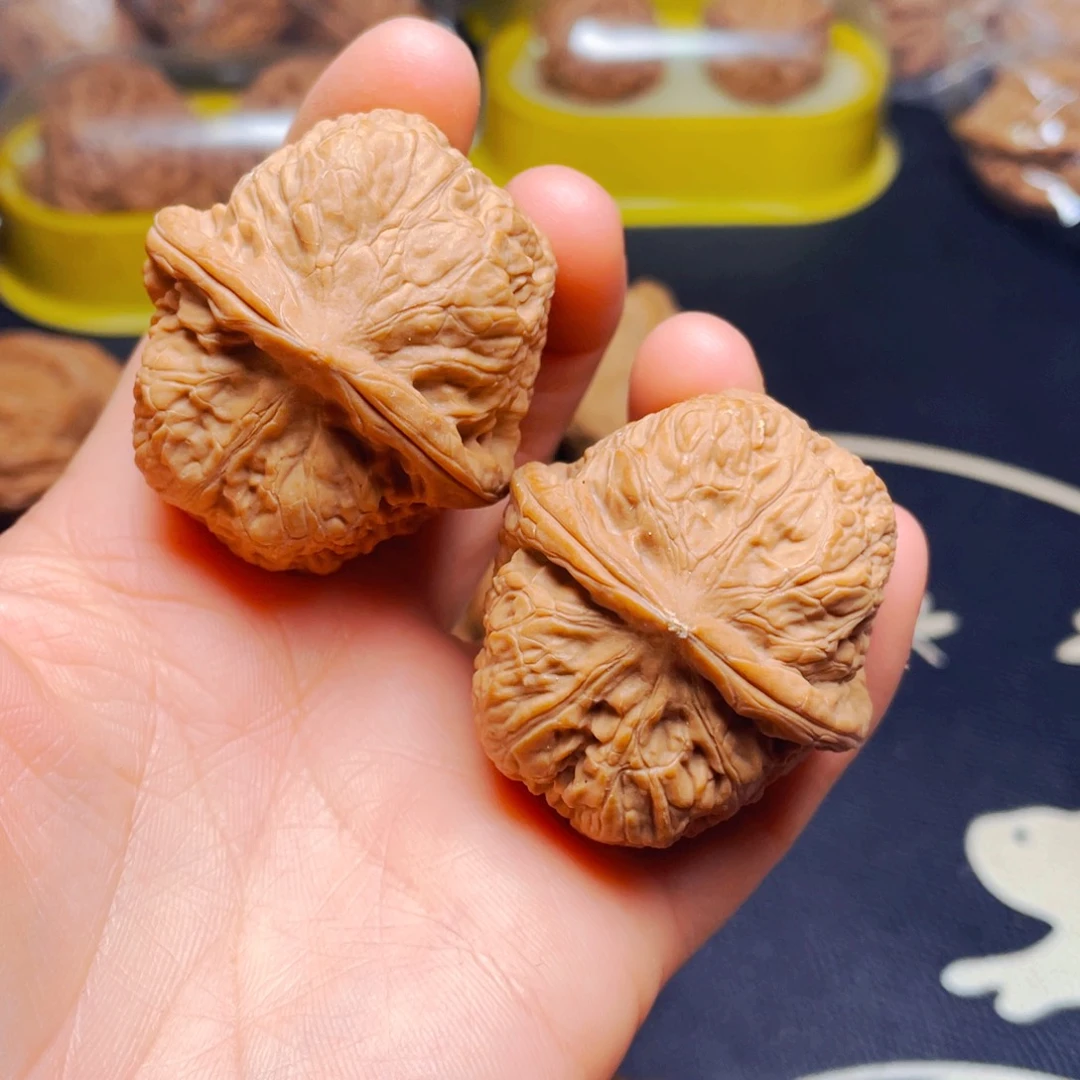 吊坠文玩核桃红方印