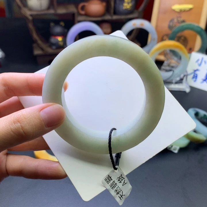 定制翡翠手镯未镶嵌