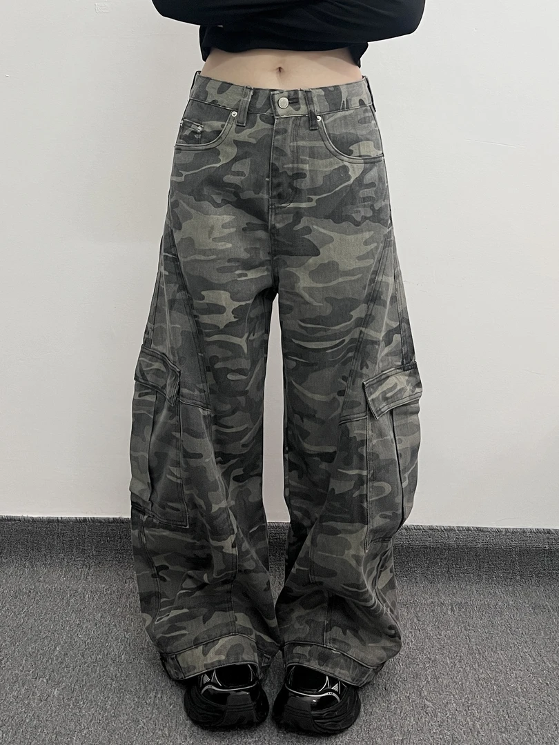 万兔的One美式复古多口袋街头弯刀迷彩牛仔裤男女宽松阔腿工装裤