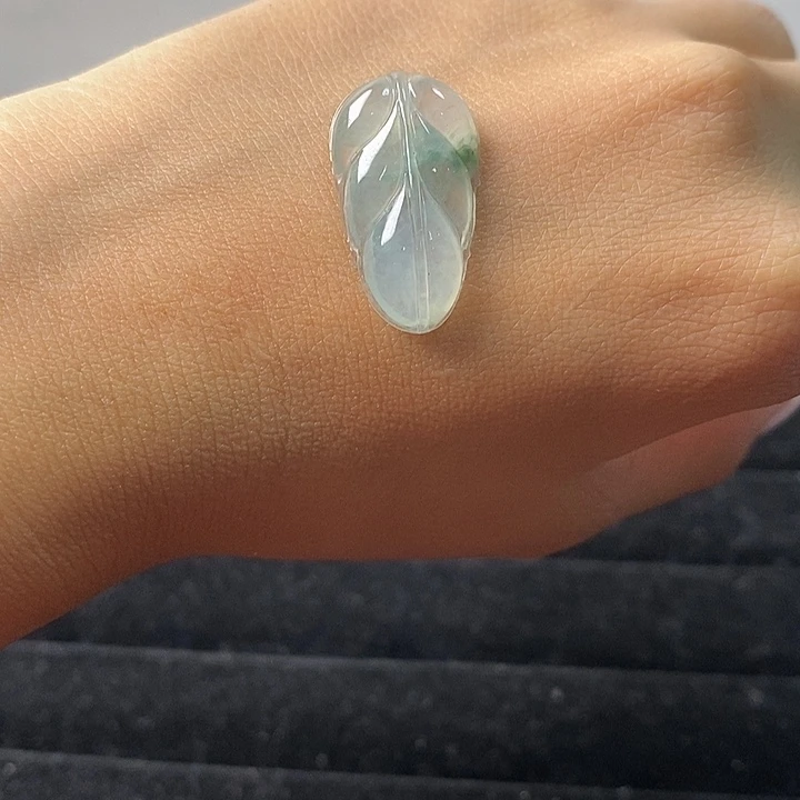 定制翡翠未镶嵌小叶孑翡翠