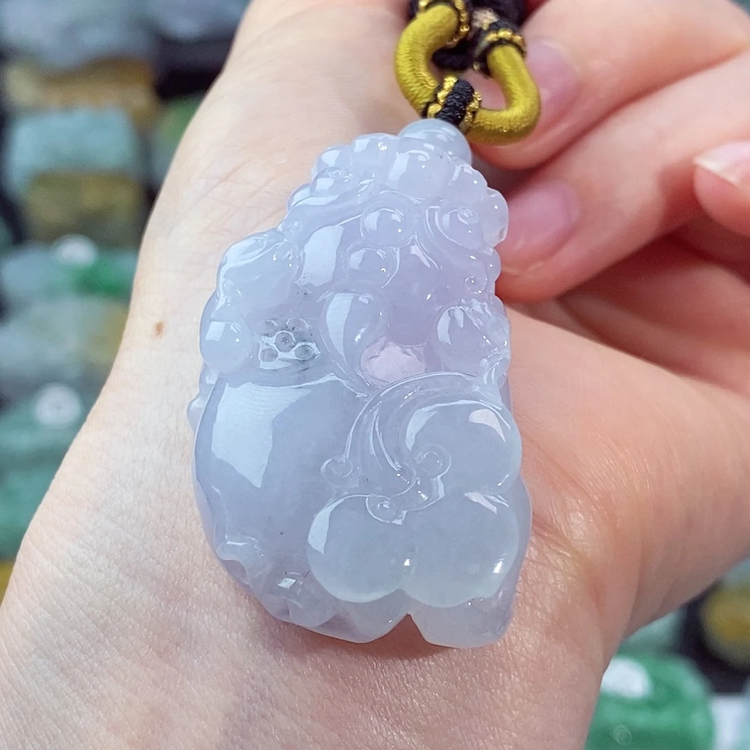 颈饰未镶嵌翡翠天然