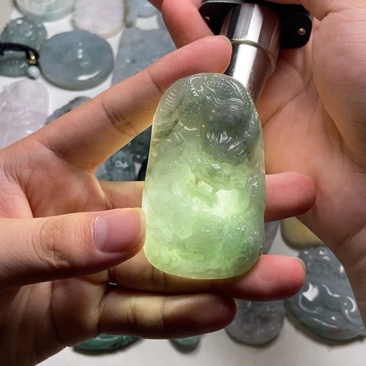颈饰未镶嵌翡翠双头龙45