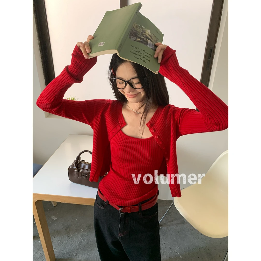 红色针织吊带外搭长袖开衫外套独特漂亮小衫2025早秋韩系辣妹上衣