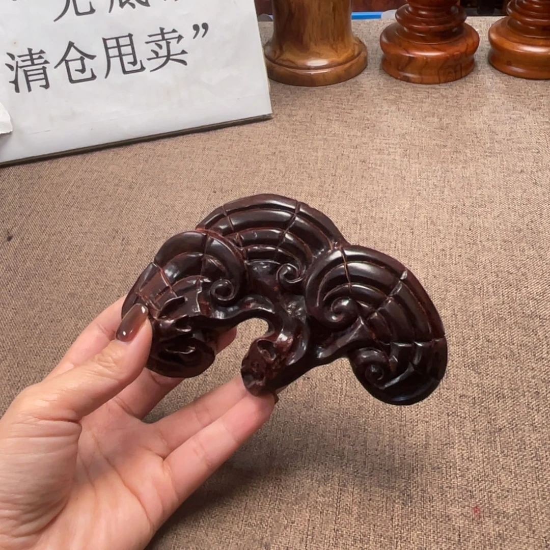 檀香紫檀（小叶紫檀）灵芝