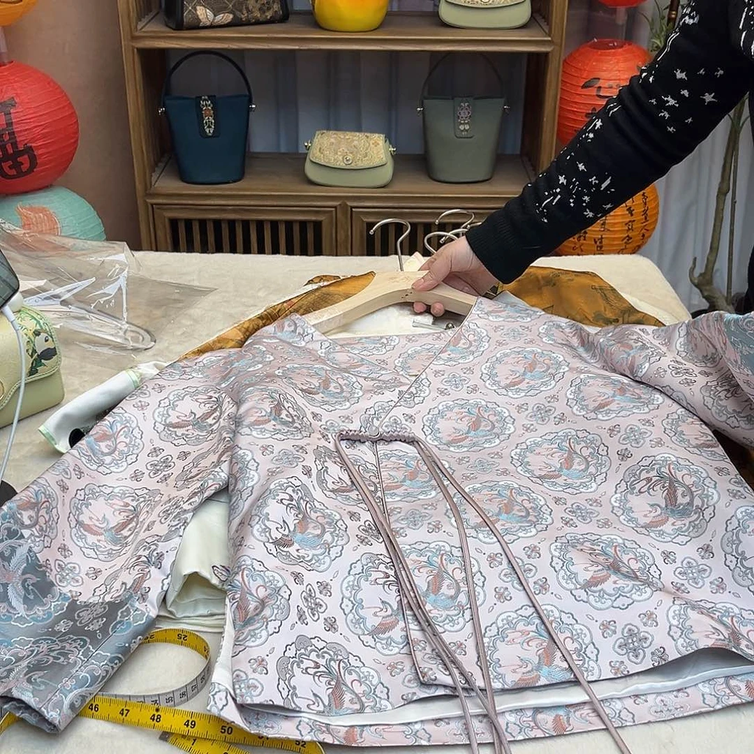 刺绣非名家宋锦上衣