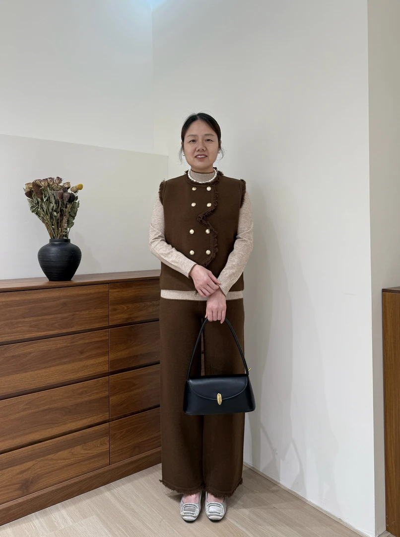 中年妈妈秋装针织打底衫半高领洋气上衣中老年女春秋长袖马甲套装