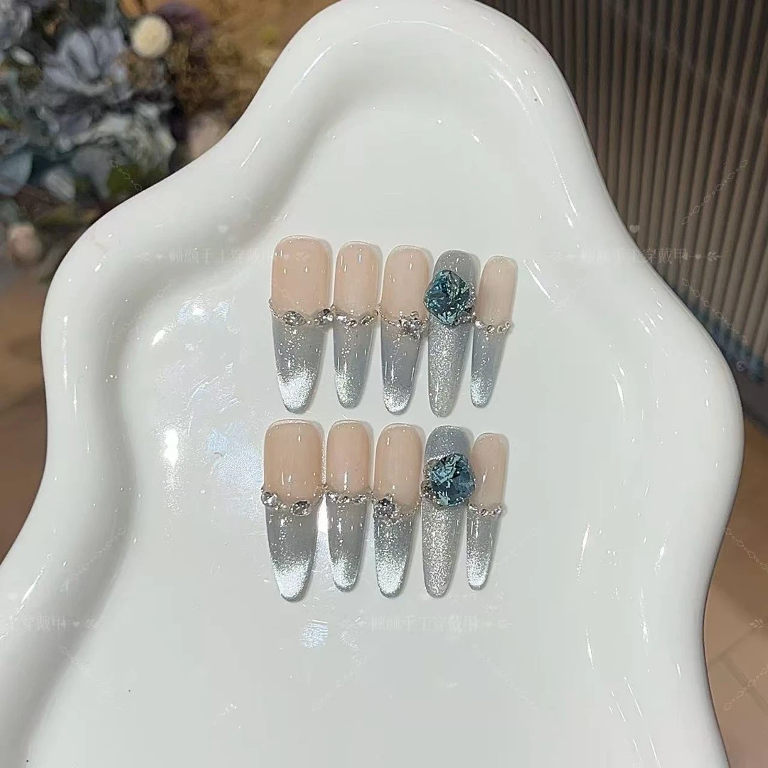 【银河满天星】 清冷冰透镶钻爆闪猫眼气质显白纯手工穿戴甲