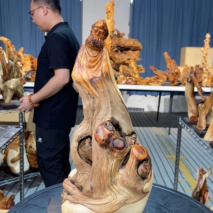 柏木（崖柏）随型摆件