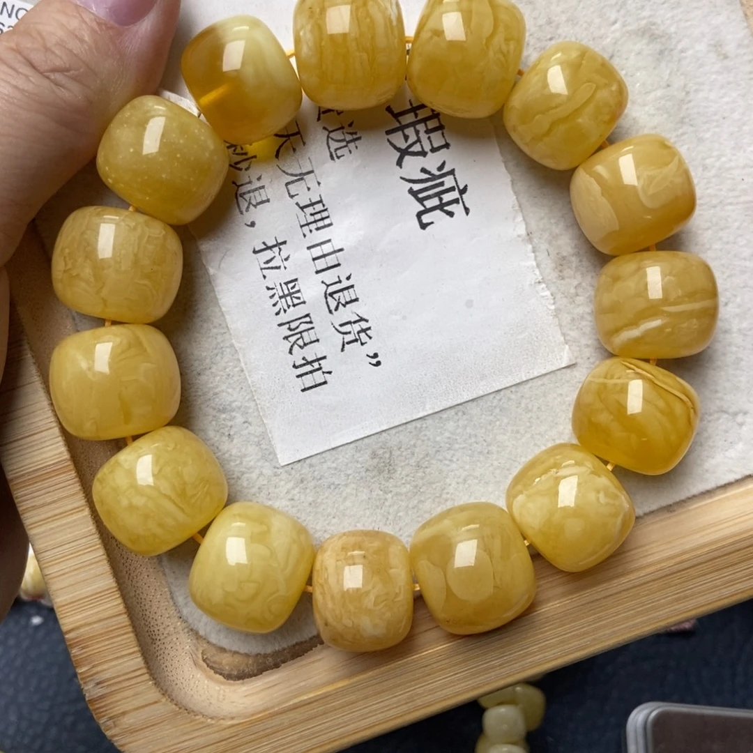 琥珀未镶嵌珠宝奇石77