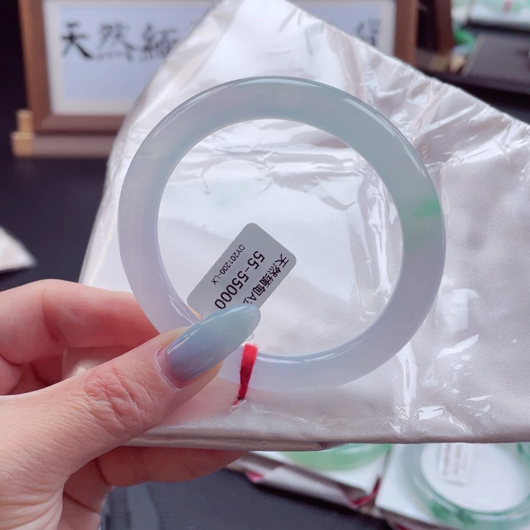 翡翠手镯未镶嵌5556圈9934