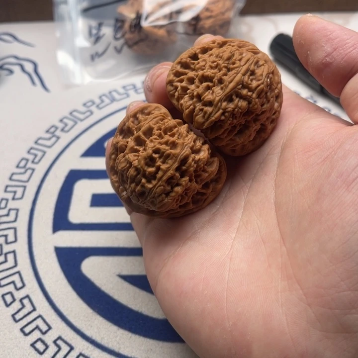 吊坠文玩核桃哈哈