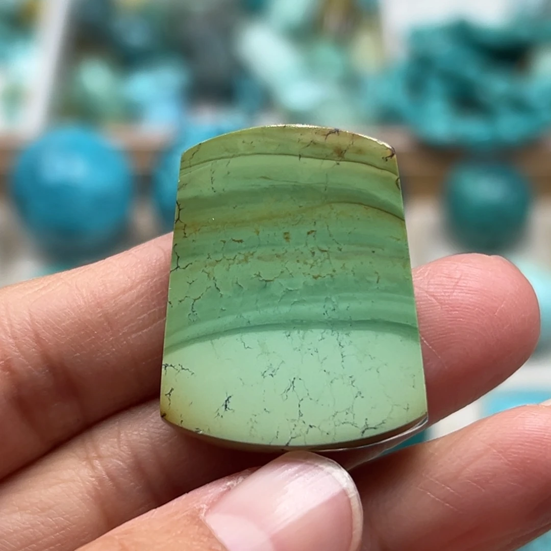 绿松石未镶嵌珠宝奇石