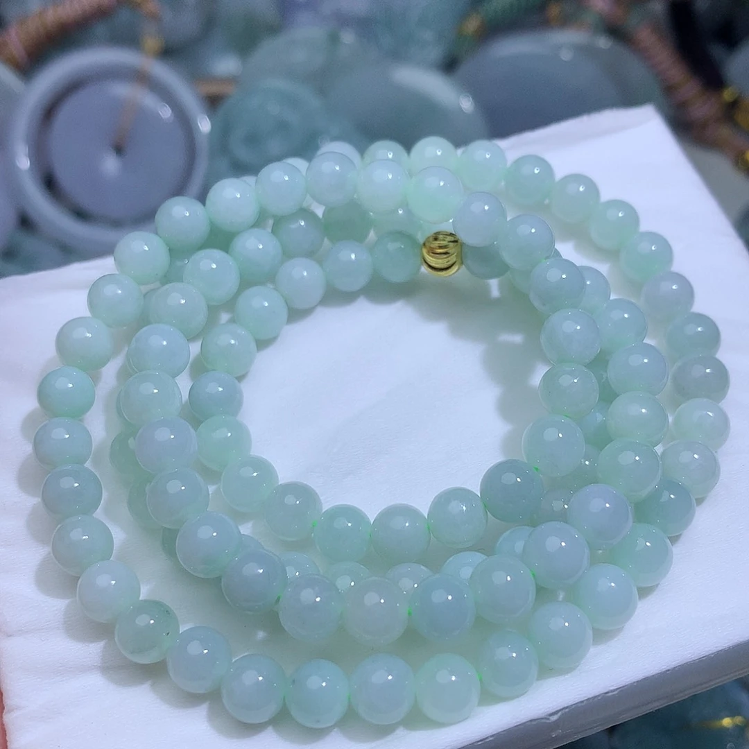 翡翠未镶嵌颈饰2171。