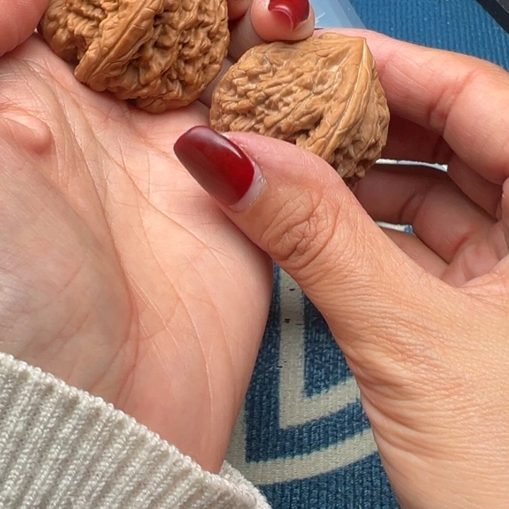 桃核吊坠文玩虎头王42