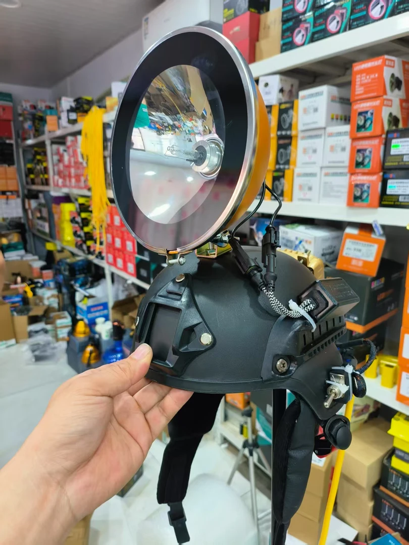 黄金眼128疝气大灯配岩崎灯泡