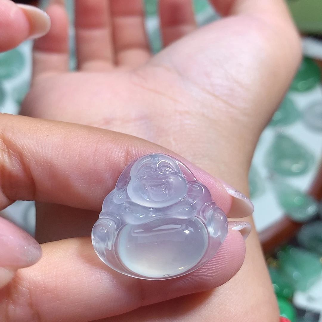 翡翠未镶嵌颈饰佛公