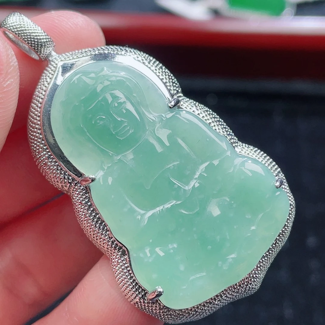 翡翠颈饰未镶嵌3，