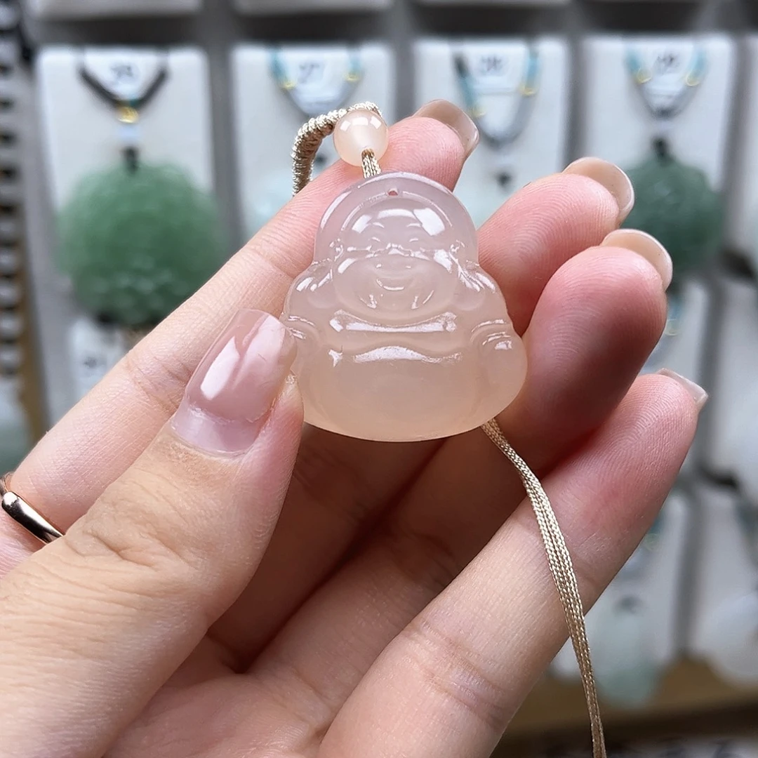 颈饰未镶嵌石英质玉