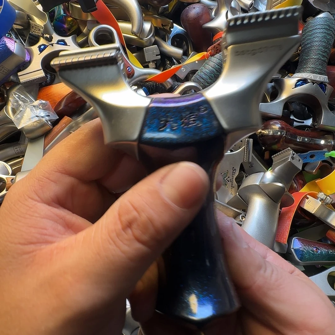 蓝色天罡送皮筋一个