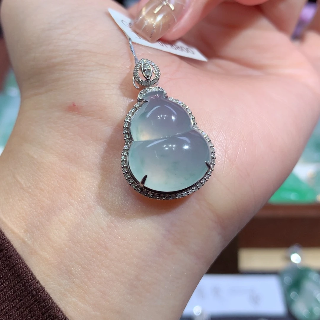 吊坠(不含链)18K金镶嵌翡翠