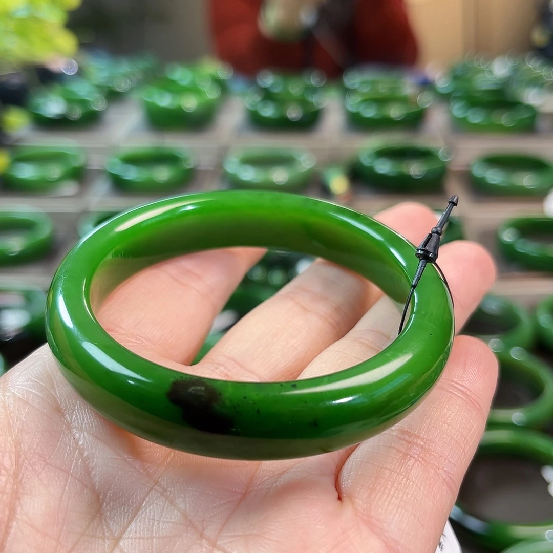 未镶嵌手镯和田玉（碧玉）