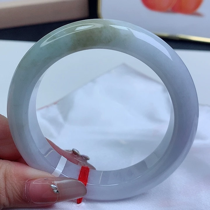 翡翠手镯未镶嵌57.7圈口