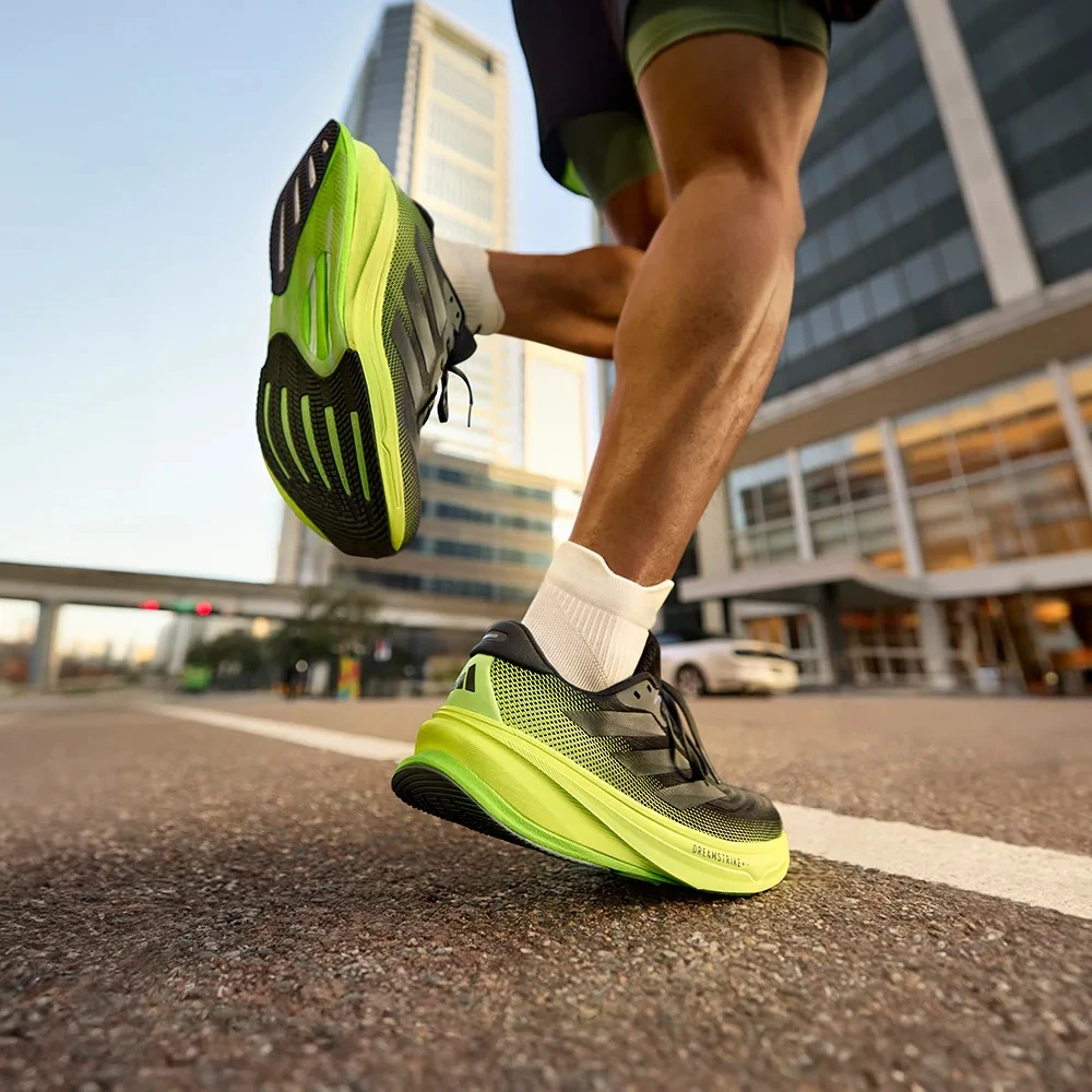 SUPERNOVA RISE 2 跑者美学超轻稳定缓震回弹舒适慢跑鞋JS4263