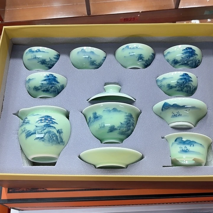 孤品茶具套装等。