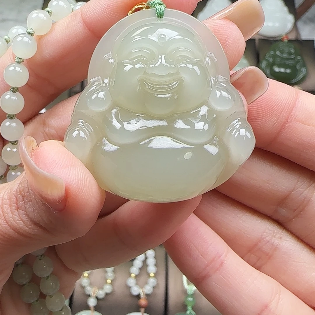 和田玉未镶嵌吊坠(赠链)