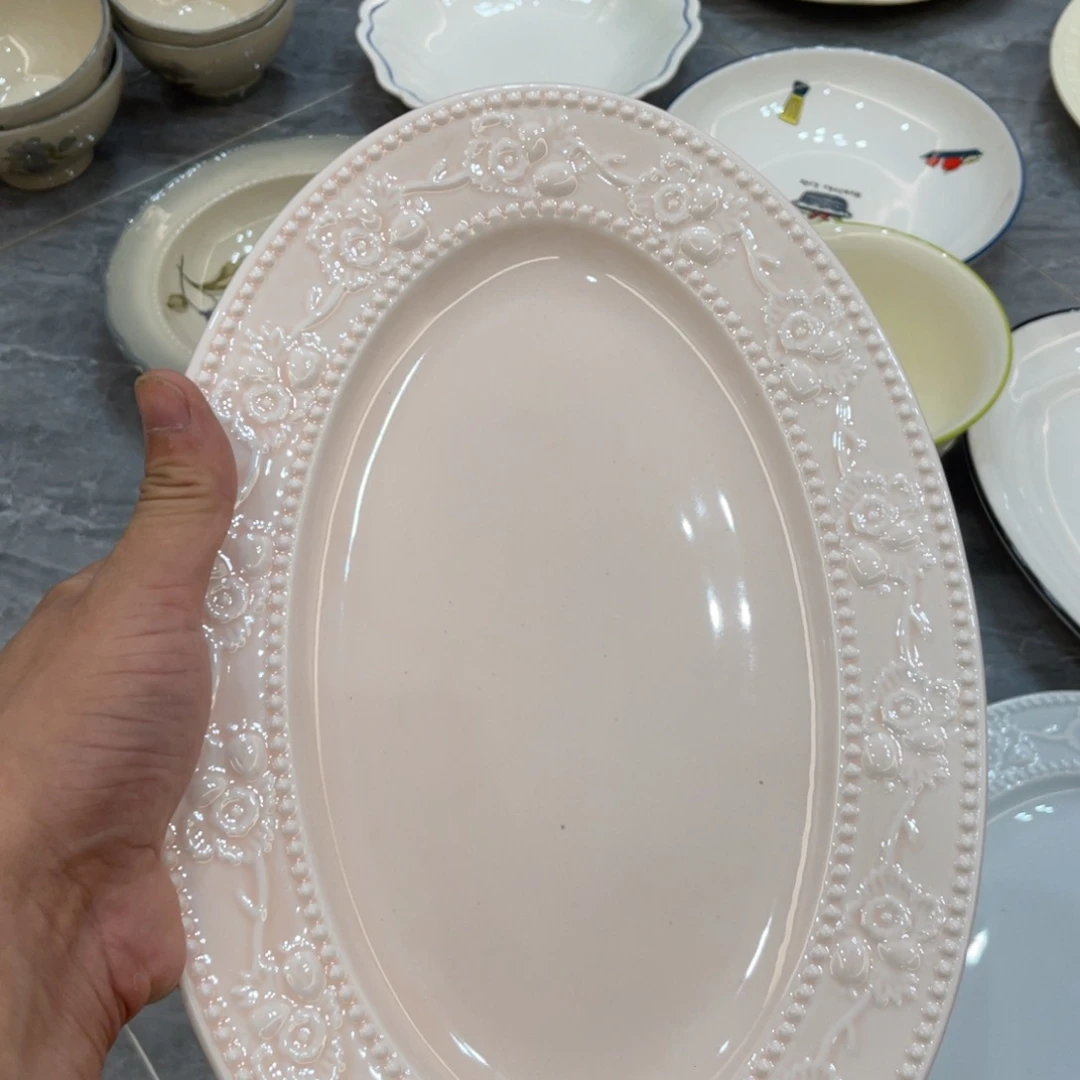 陶瓷微瑕餐具介意勿拍，满18飞！