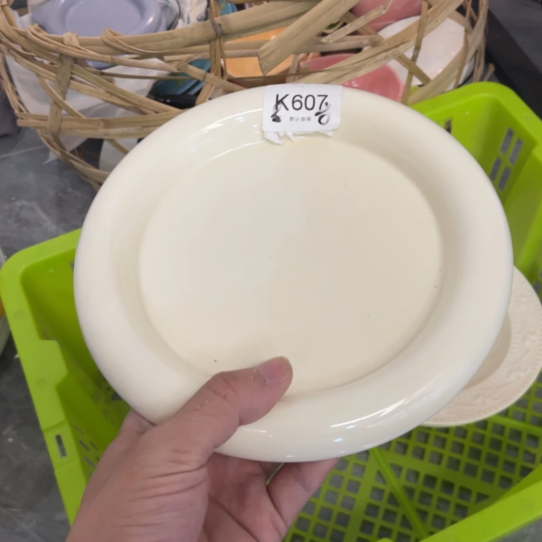 陶瓷微瑕餐具介意勿拍，满18飞！