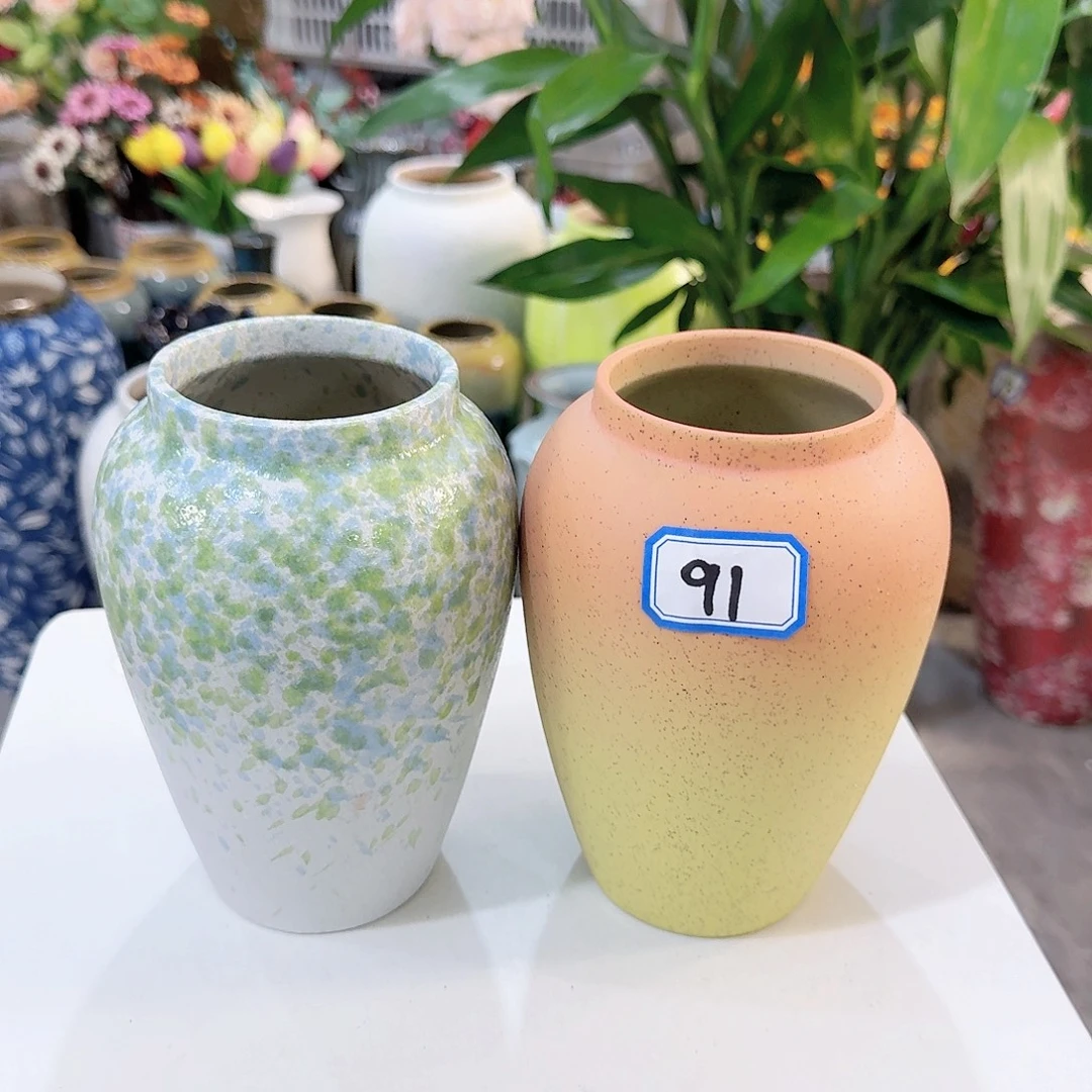 91号一对小花瓶16厘米微瑕