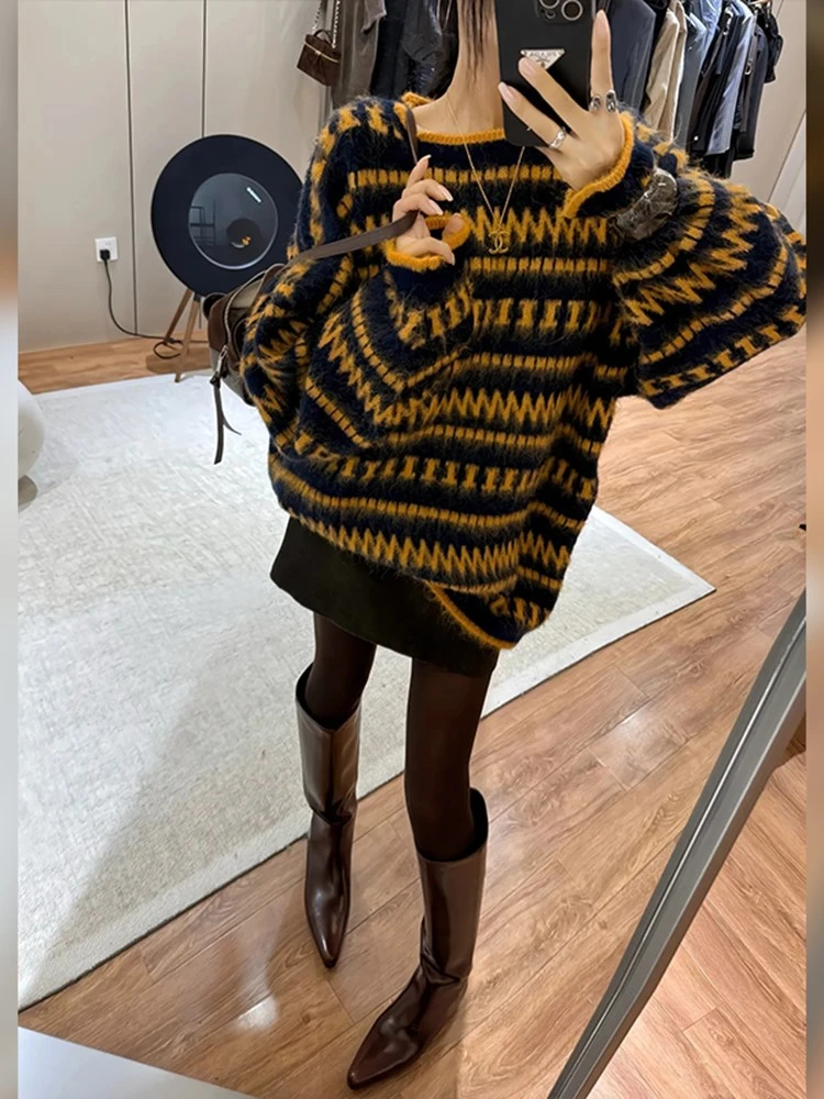 慵懒风宽松圆领拼色条纹针织上衣女秋季2025新款百搭显瘦毛衣长袖