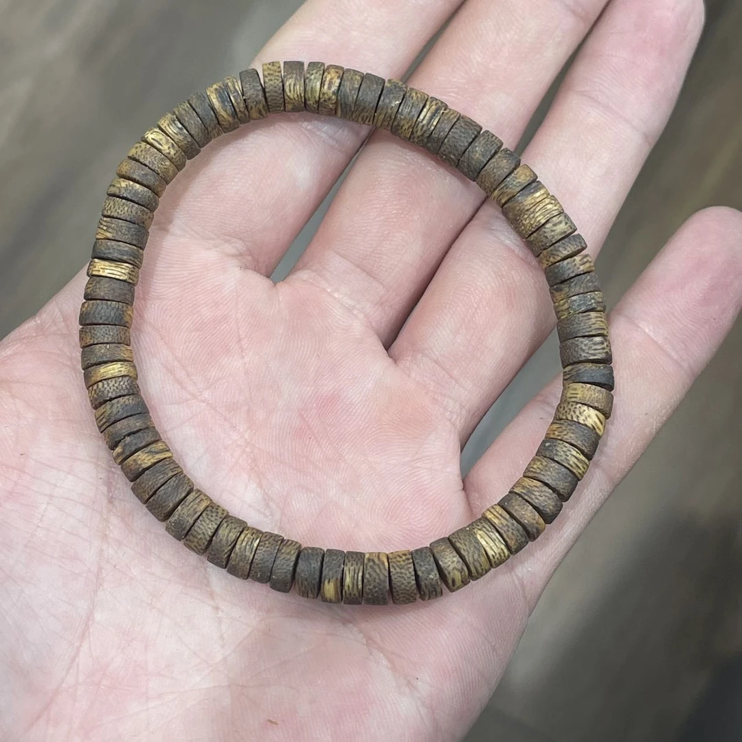 【曹掌柜精选】22 G34754-沉香莺歌绿棋楠金丝软油药片手串-6mm左右