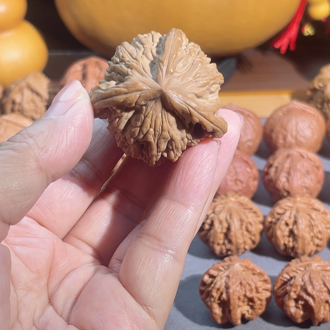 吊坠文玩核桃麦虎